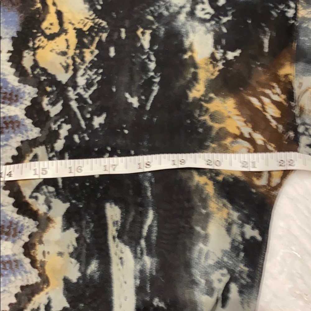 Cabi Python Snake Print Sweatshirt Style Blouse S… - image 5